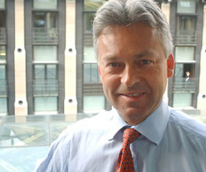 Ông Alan Duncan.